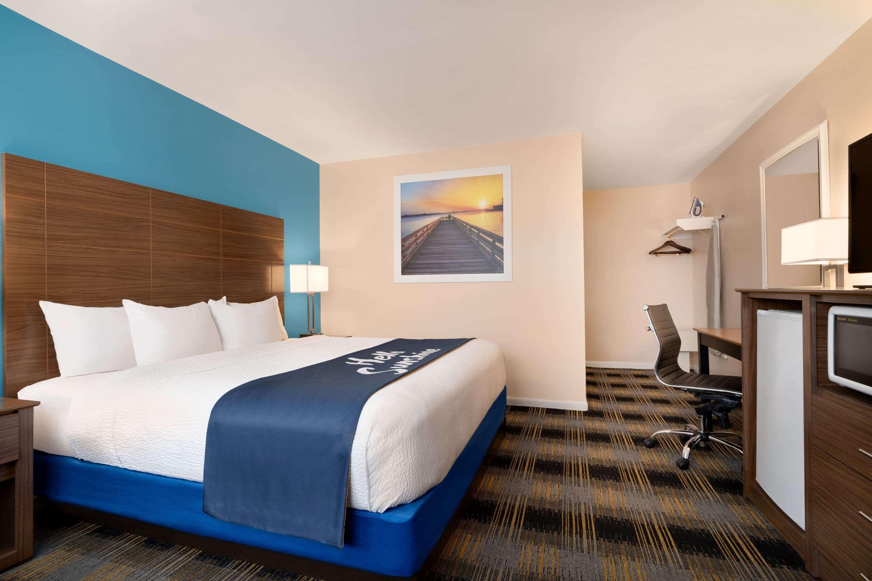 Days Inn By Wyndham Middletown/Newport Area Extérieur photo