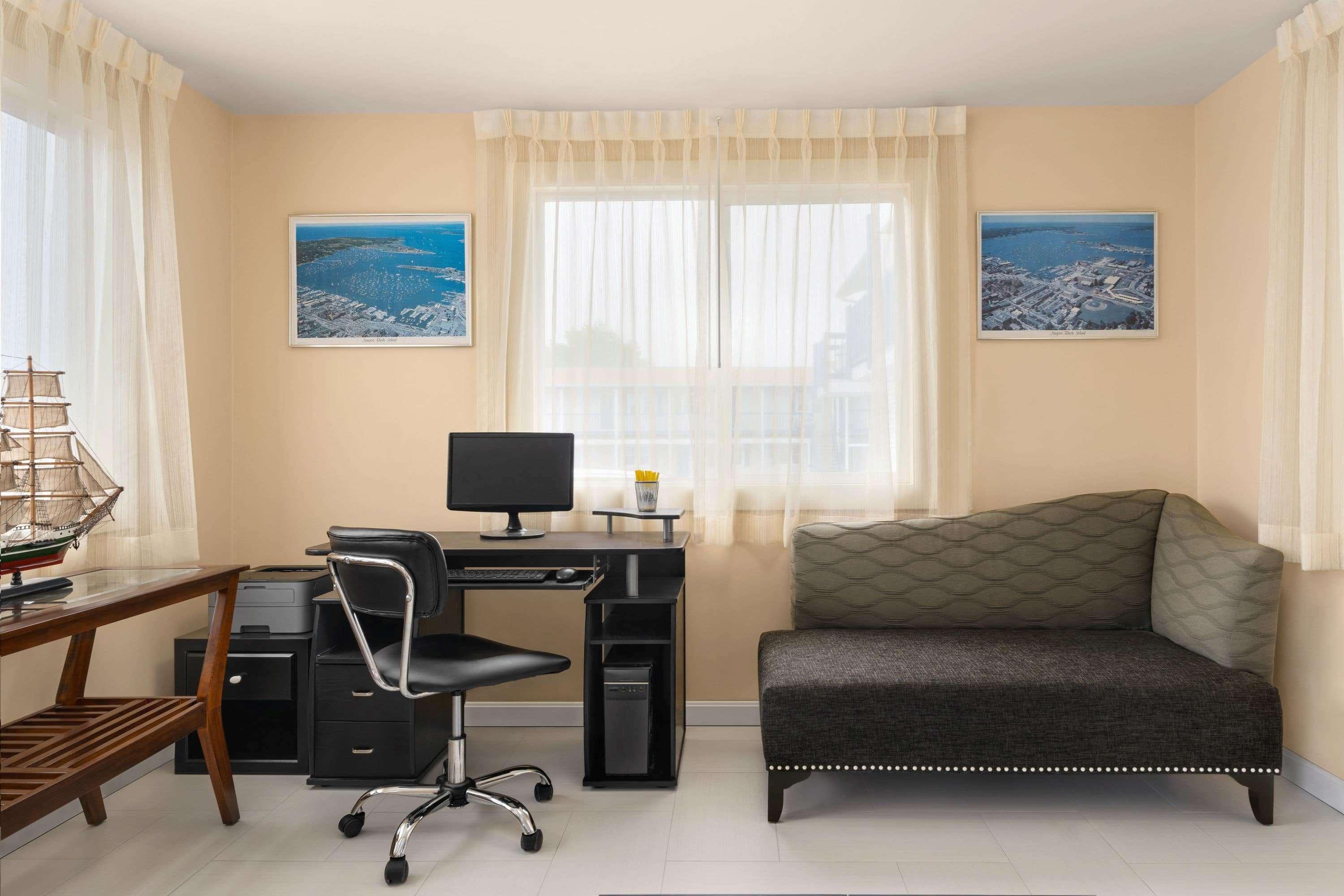 Days Inn By Wyndham Middletown/Newport Area Extérieur photo