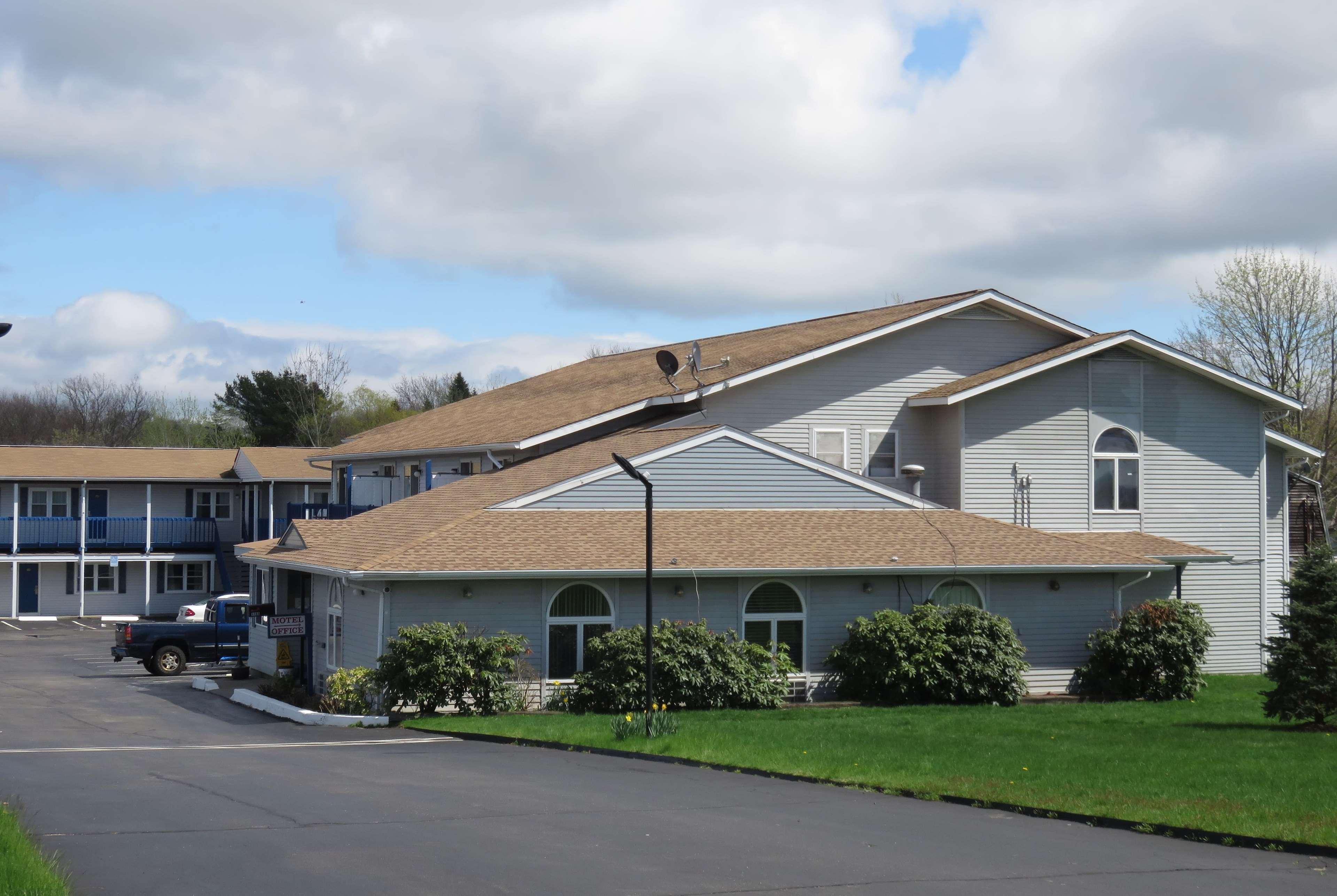 Days Inn By Wyndham Middletown/Newport Area Extérieur photo