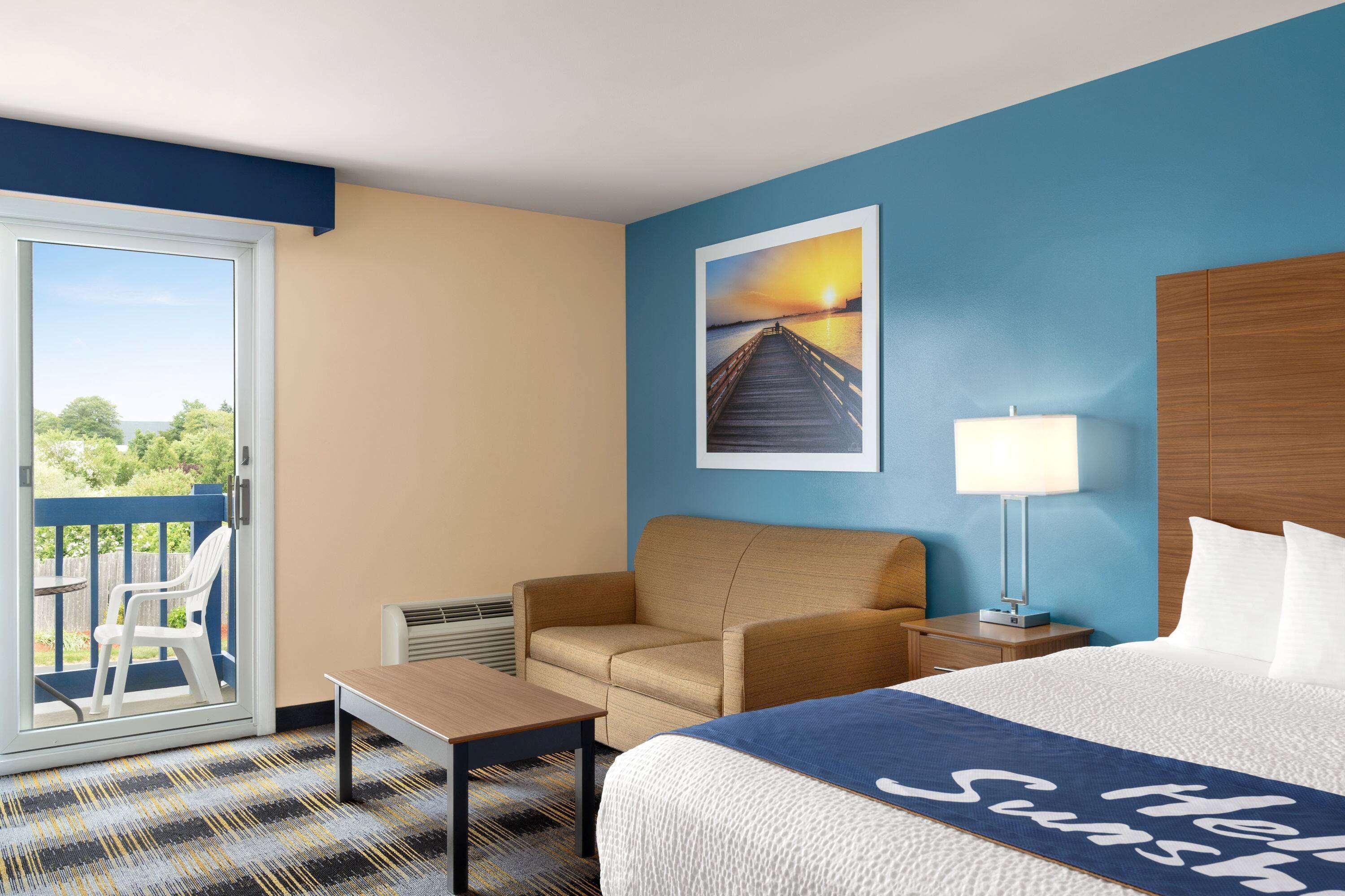 Days Inn By Wyndham Middletown/Newport Area Extérieur photo