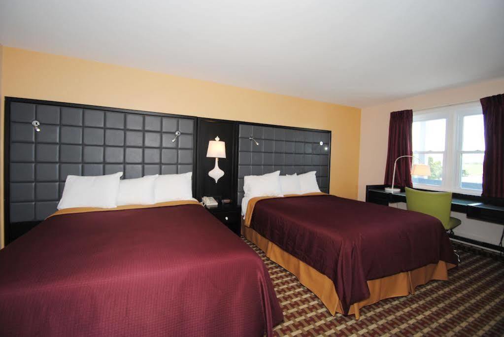 Days Inn By Wyndham Middletown/Newport Area Extérieur photo